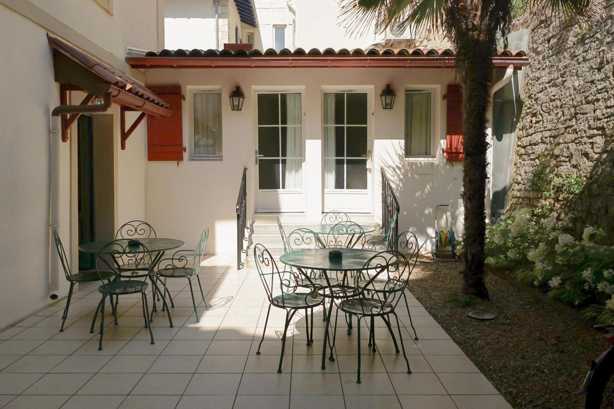 Alfred Hotels Port-Vieux Biarritz Exterior photo