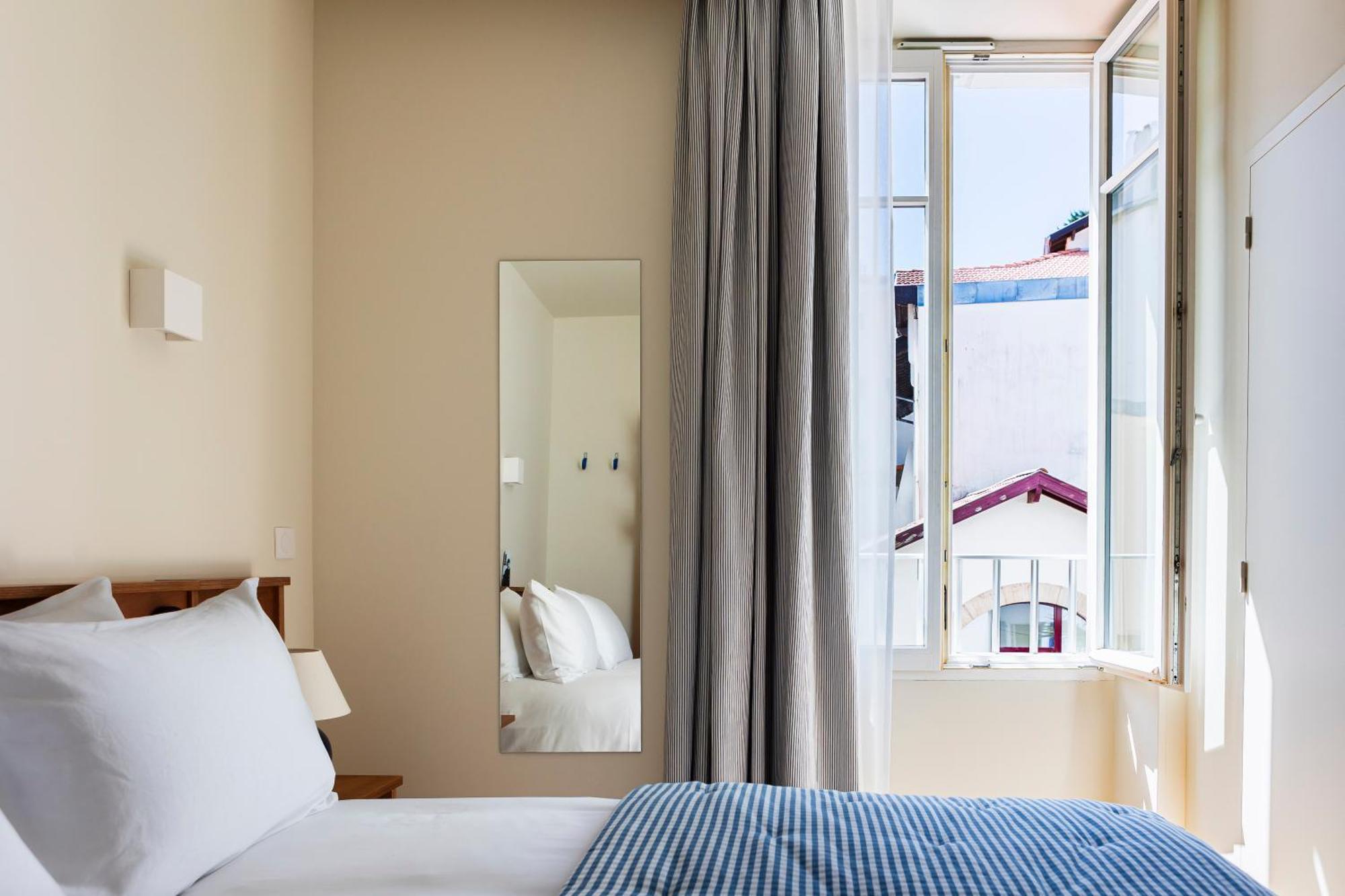 Alfred Hotels Port-Vieux Biarritz Exterior photo